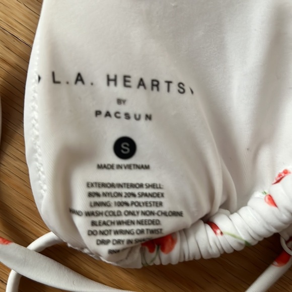 LA Hearts by PacSun Cherry Avalon Ring Triangle Bikini Top - Picture 2 of 2